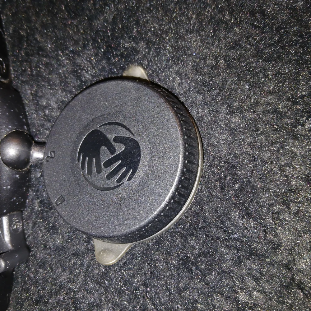 Black GPS Navigation Device - Picture 4 of 5